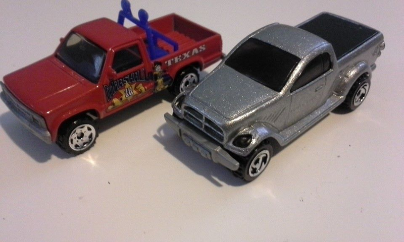 Illustration for article titled Frosteds weekly "LOOK AT THESE HOT WHEELS" post